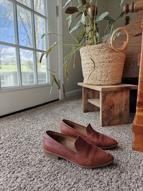 Madewell Women’s Brown Leather Slip-On Loafers